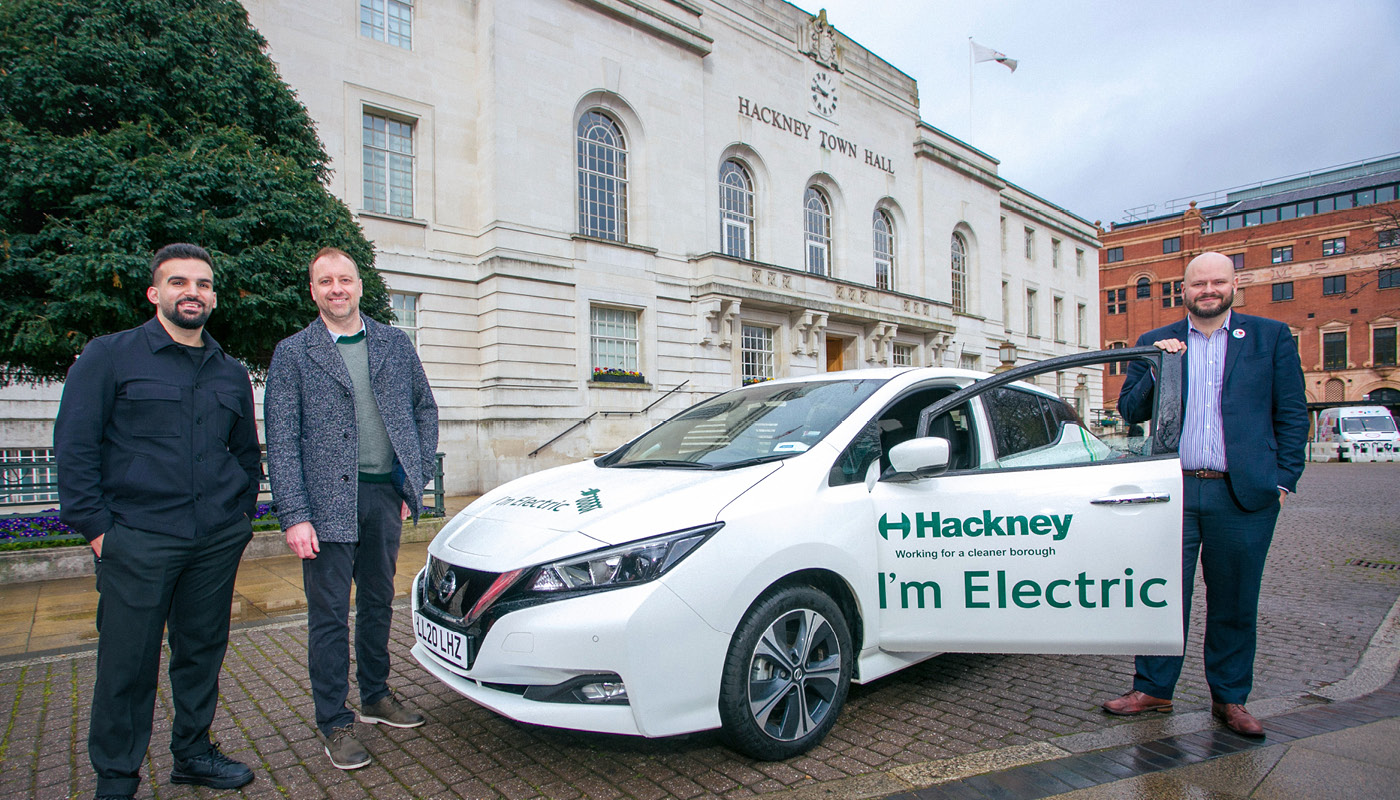 From left: Cllr Mete Coban, Hackney Council Cabinet Member for Environment and Transport, Robin Heap, Zest CEO, and Mayor of Hackney, Philip Glanville, Mayor of Hackney at the signing of the contract with Zest to rollout of 2,500 fast and slow chargers across the borough’s seven square miles 