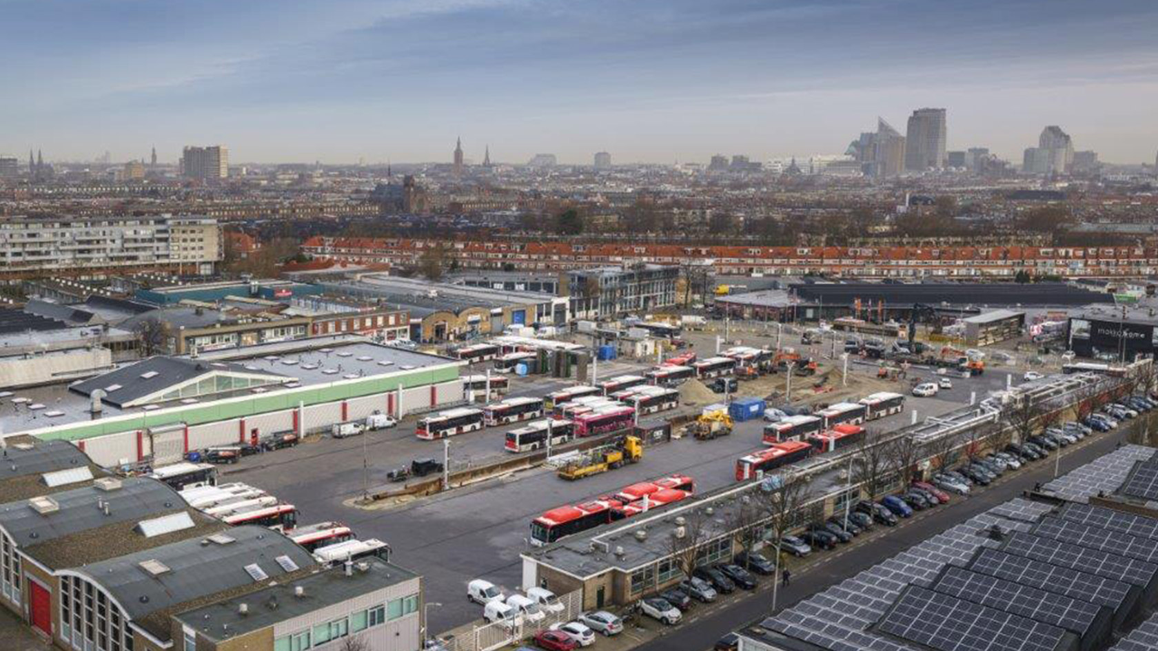 The HTM Personenvervoer bus depot project involves the installation of all 41 charging stations with a total of 122 charging points. Photo: Daimler Buses Solutions