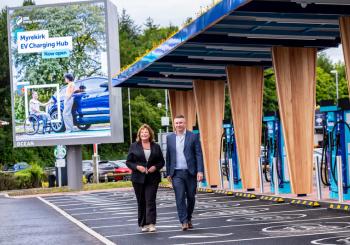 Scotland’s Cabinet Secretary for Transport, Fiona Hyslop and Neil Kirkby, managing director for enterprise at SSE Energy Solutions at the opening of Scotland’s most powerful EV charging hub. Photo: SSE Energy Solutions