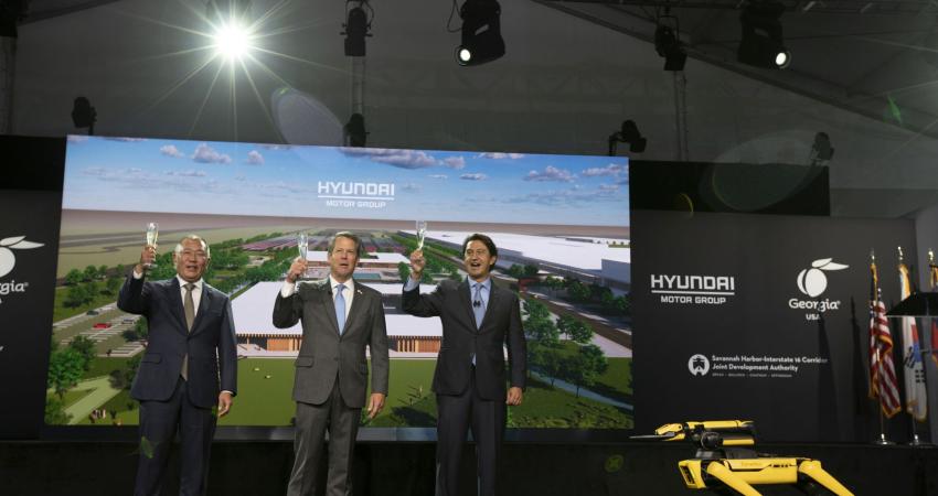 Executive chair of Hyundai Motor Group, Euisun Chung, Jack Kemp, Governor of Georgia, and José Muñoz, president and chief executive officer, Hyundai Motor North America, at the ground-breaking ceremony in Savannah, Georgia.