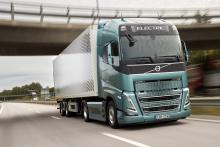 Volvo’s FH Electric heavy-duty truck can cover up to 500km during a normal workday if a top-up charge is added, for example during the lunch break 