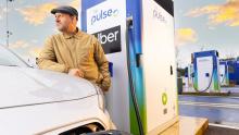 Uber and BP Pulse started their strategic relationship back in 2021 when BP opened its first rapid commercial charging hub on Park Lane in London