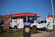 Kentucky Governor Andy Beshear sharing remarks at the groundbreaking event on new NEVI site. Photo: ABB E-mobility