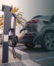 The managed charging program aims to partner with California CCAs and utilities to enroll 275,000 new EV drivers in the ChargeWise program, including those within low-income communities. Photo: Ev.energy